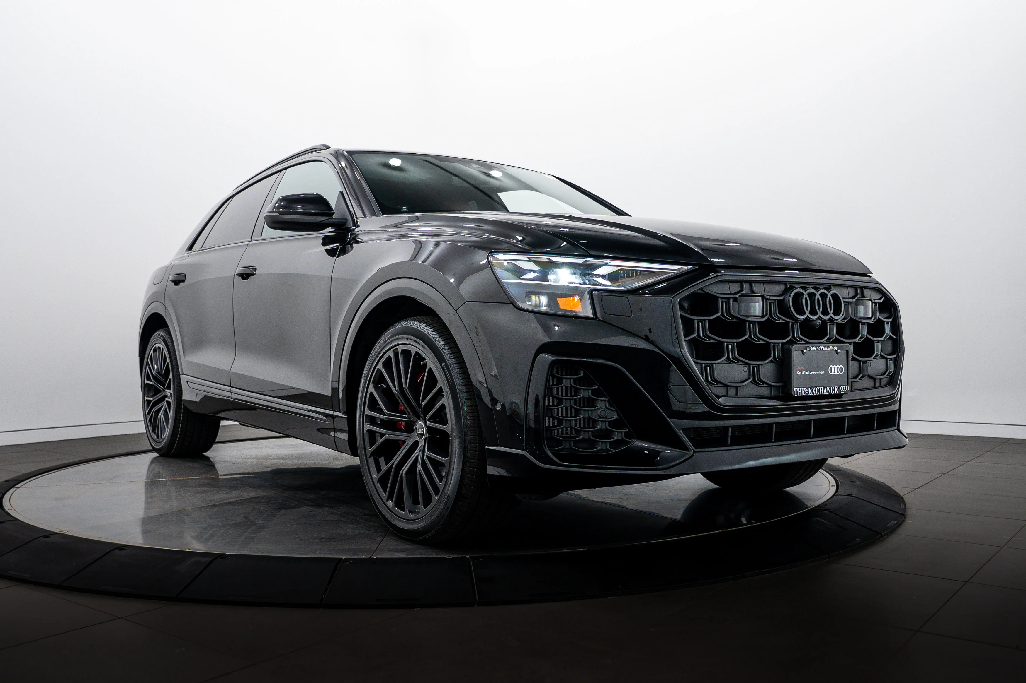 2024 Audi SQ8 Prestige's photo