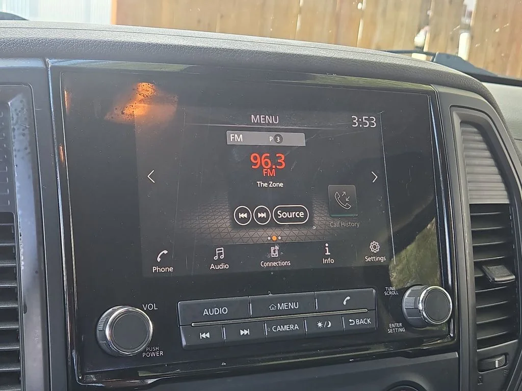 Used 2022 Glacier White Nissan SV image 39