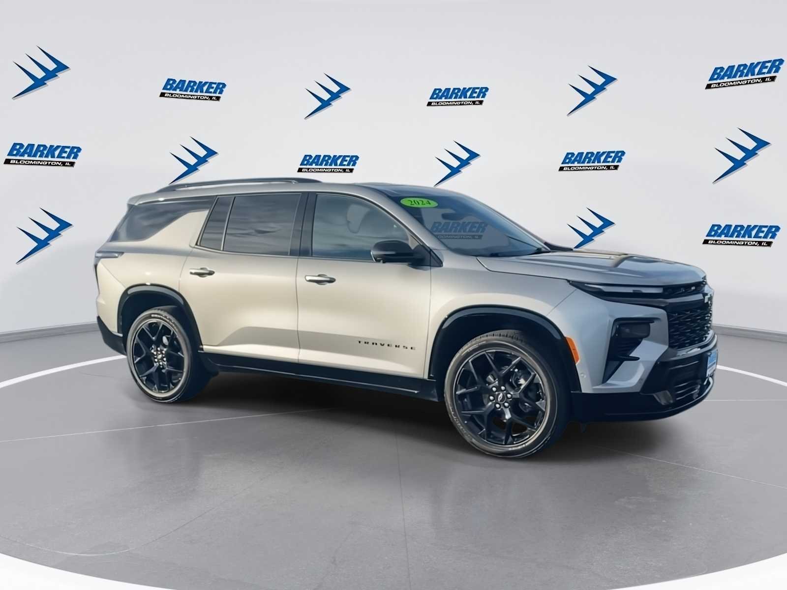 2024 Chevrolet Traverse RS photo 2