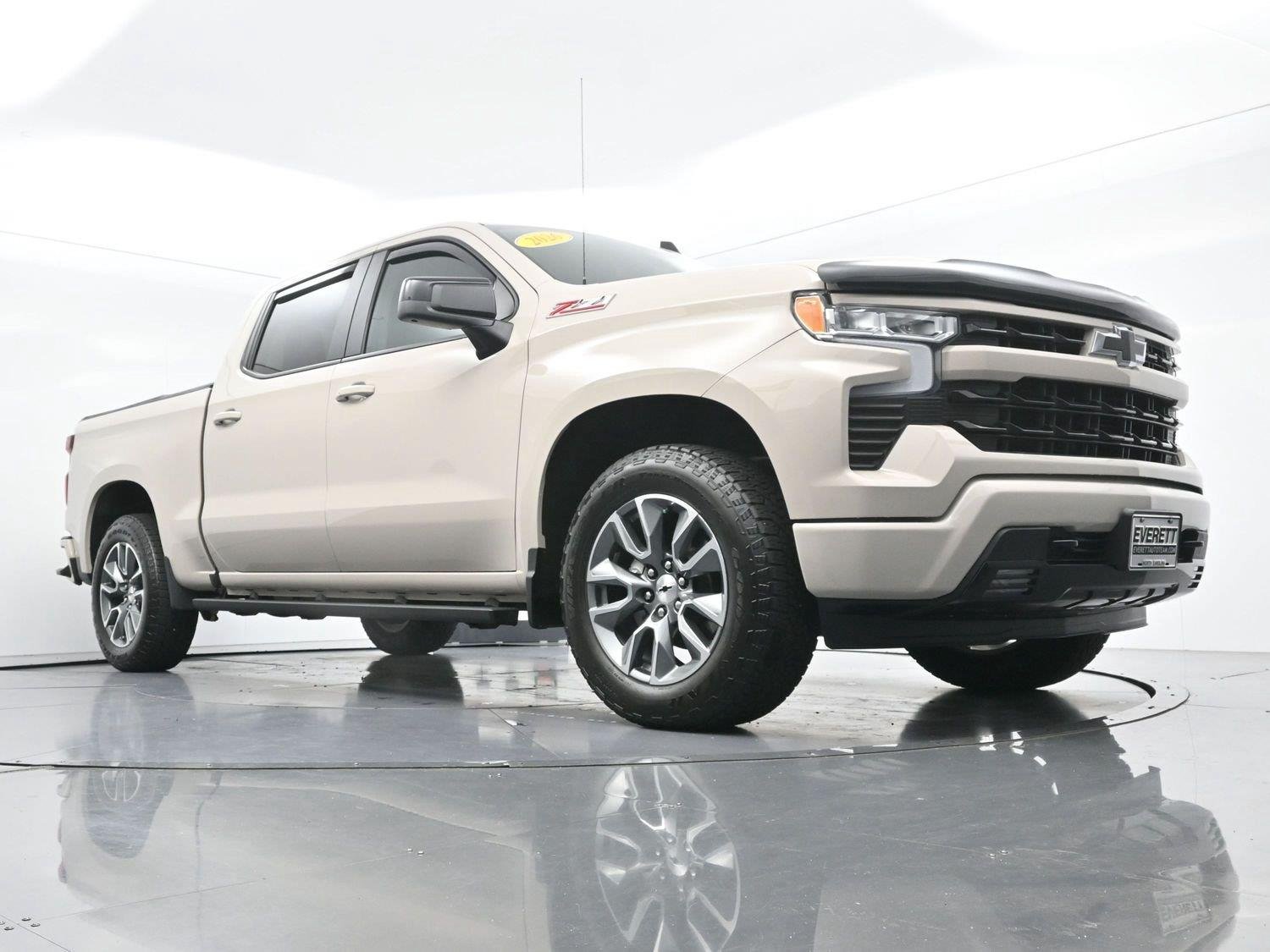Used 2026 White Sands Chevrolet RST image 44