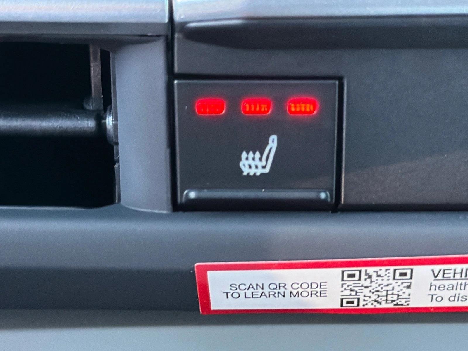 New 2026 Midnight Black Metallic Toyota XLE image 29