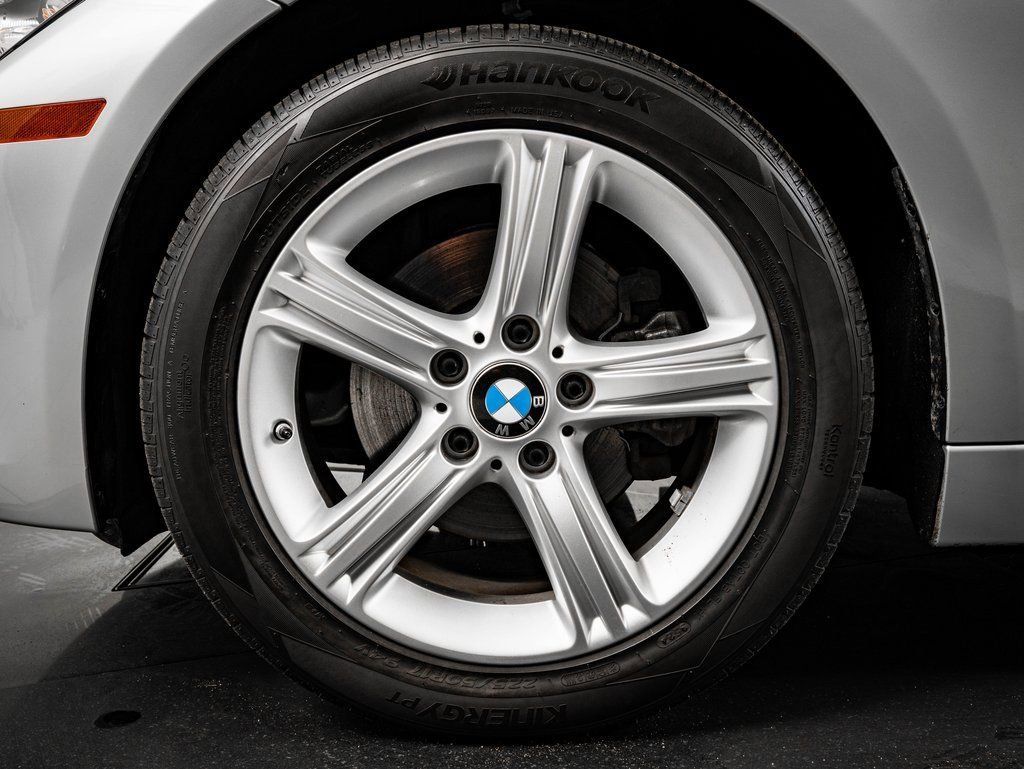Used 2014 Glacier Silver Metallic BMW 328d xDrive image 13