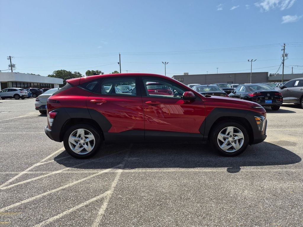 Used 2024 Red Hyundai SE image 6