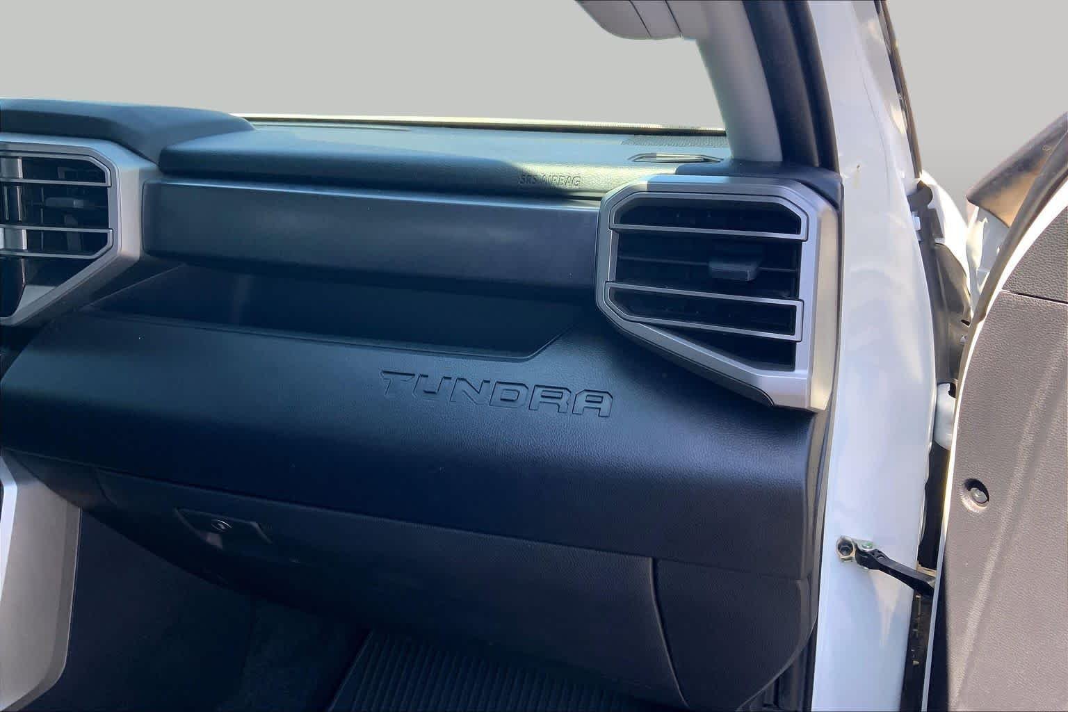 Used 2023 Ice Cap Toyota SR5 image 19