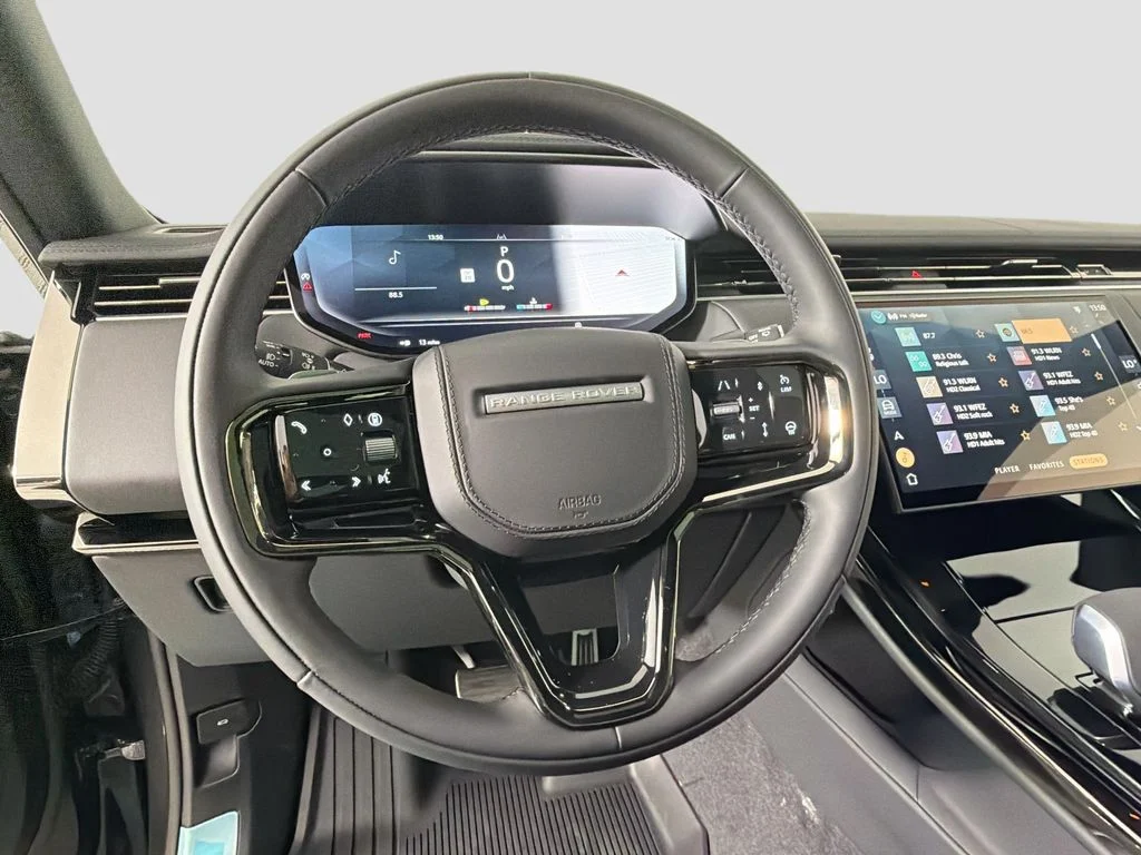 New 2026 Carpathian Grey Land Rover Dynamic SE image 11