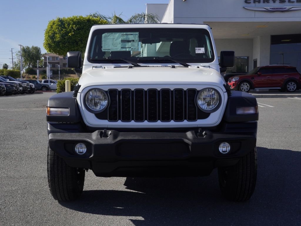 New 2026 Bright White Clear-Coat Exterior Paint Jeep Sport image 8