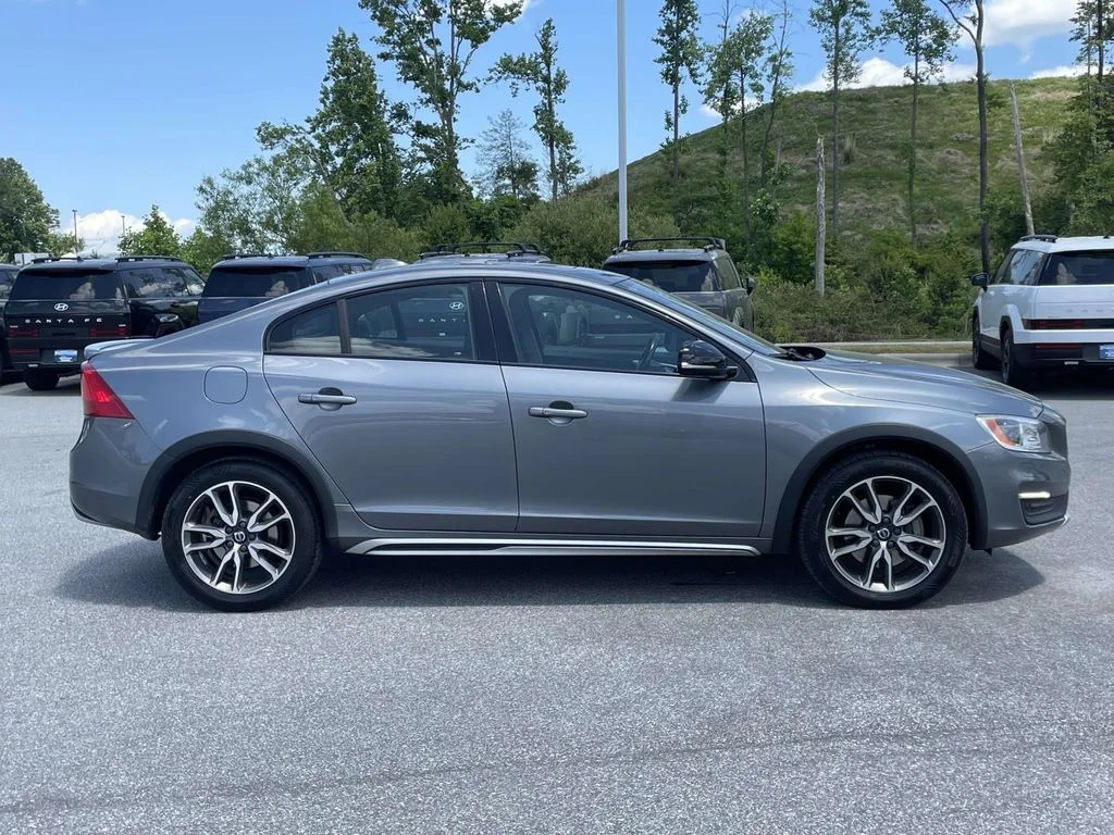 2018 Volvo S60 Platinum - Photo 32