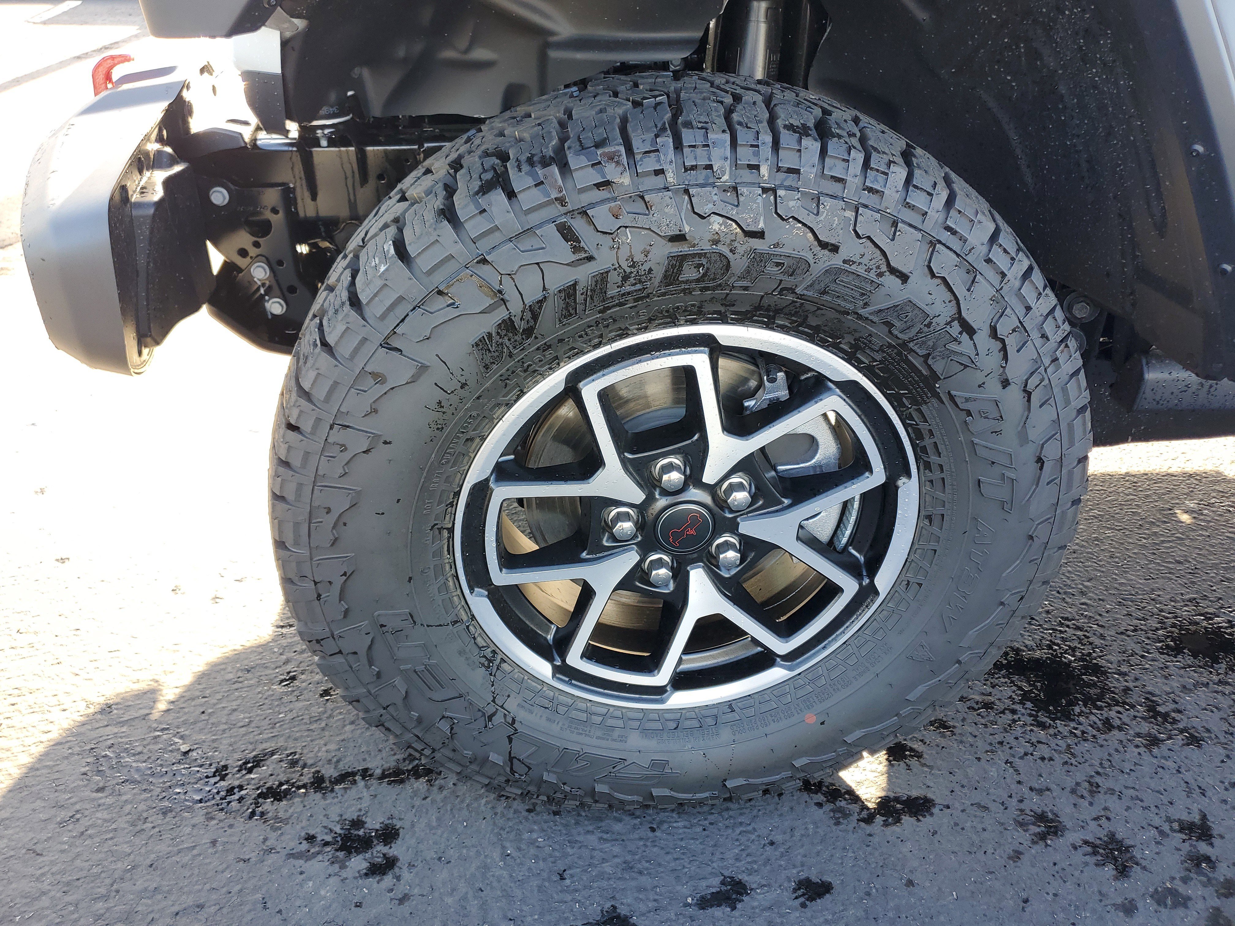 New 2026 Bright White Clearcoat Jeep Rubicon image 9