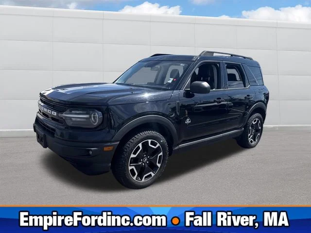 Used 2021 Black Ford Outer Banks image 1