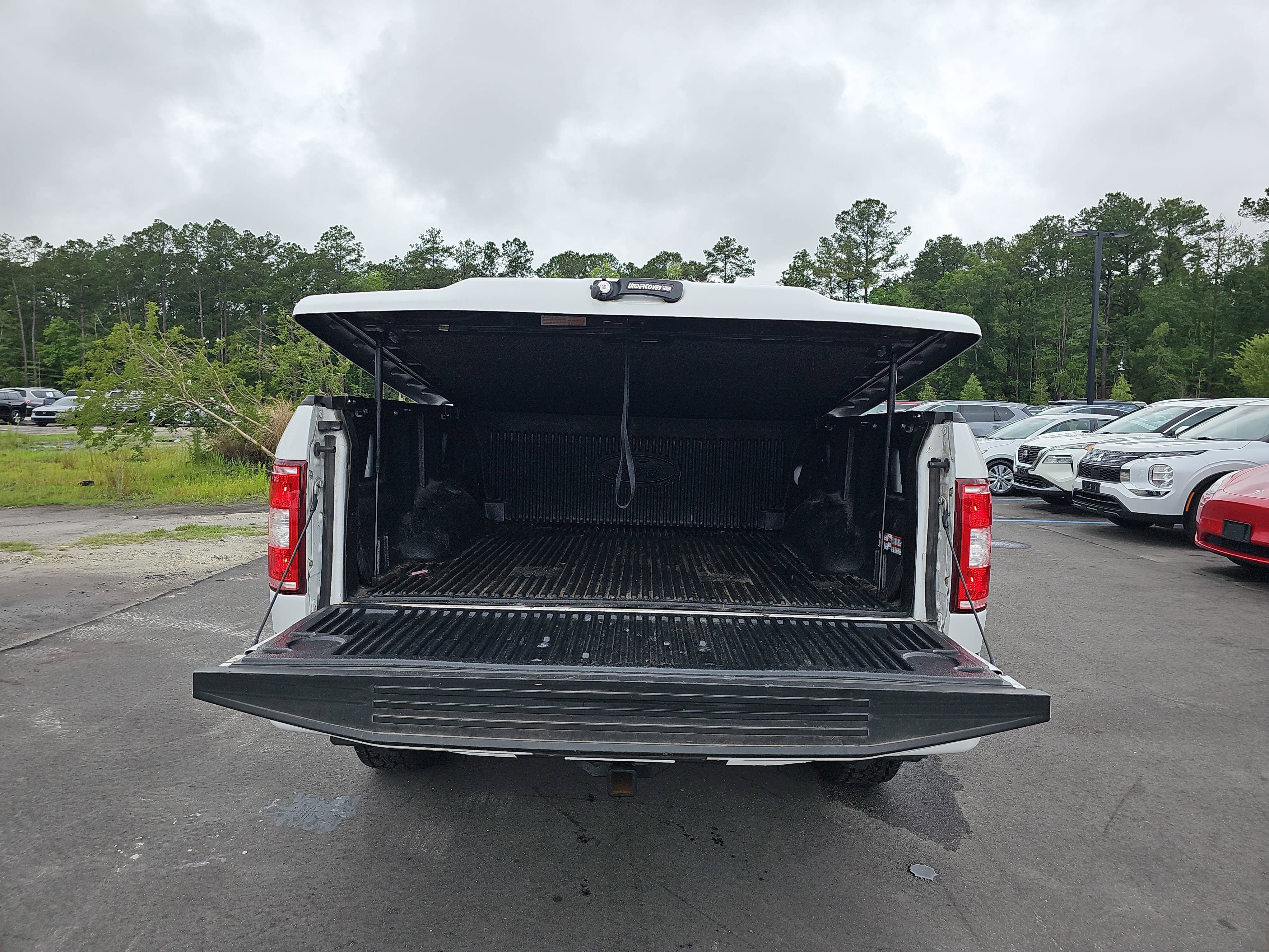 Used 2018 Oxford White Ford XLT image 14