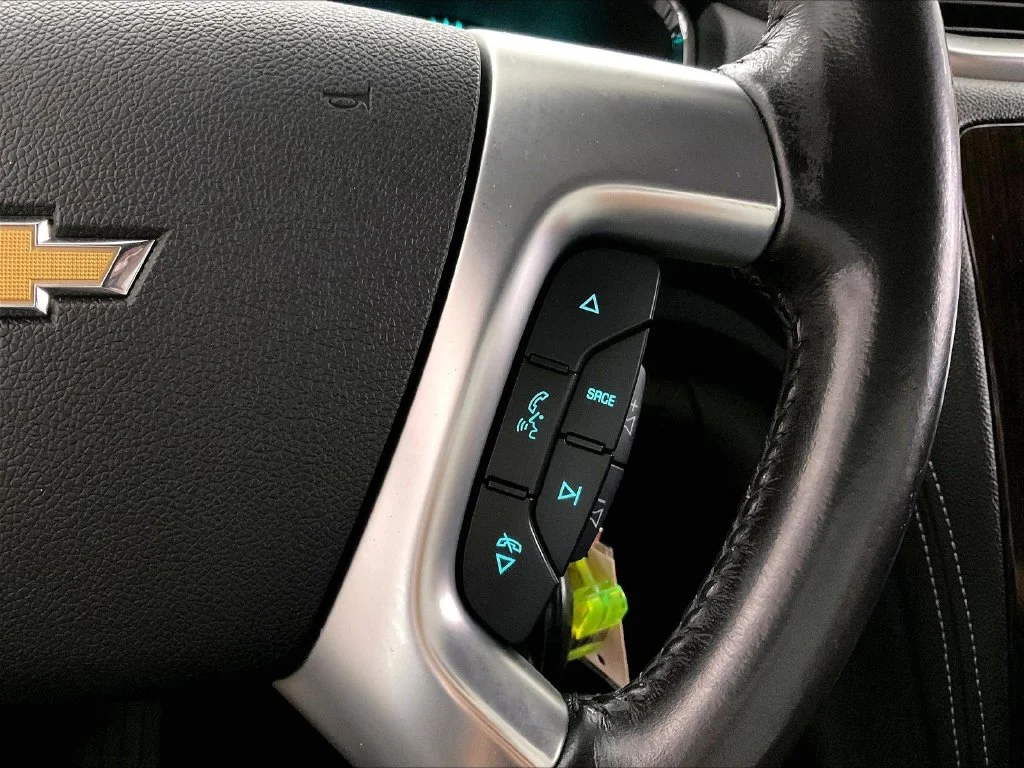 Used 2017 Red Chevrolet 2LT image 23
