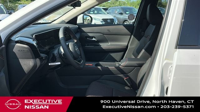 Used 2025 White Nissan SR image 10