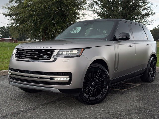 Used 2025 Silver Land Rover Autobiography image 1