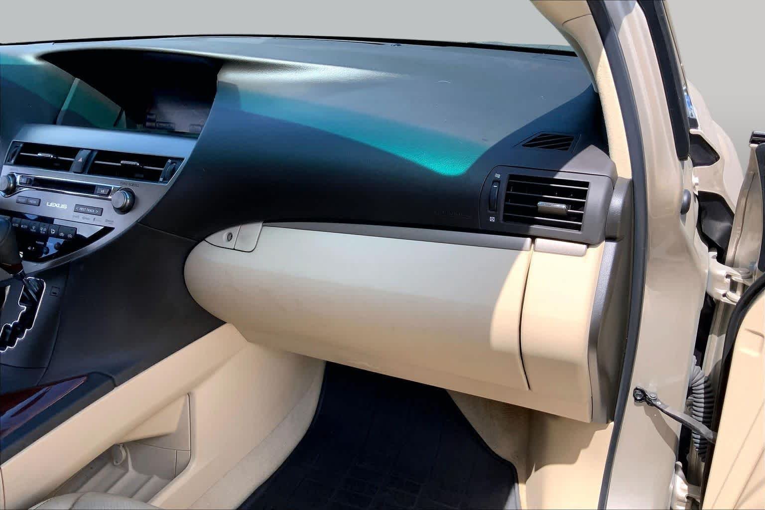 Used 2015 Satin Cashmere Metallic Lexus  image 19