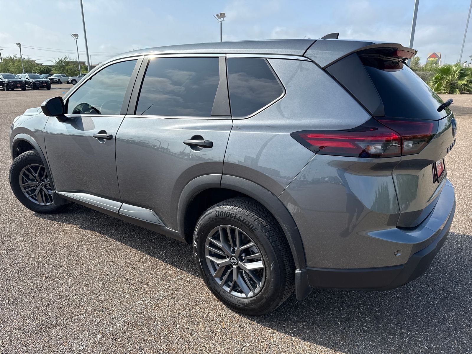 Used 2025 Gray Nissan S image 5