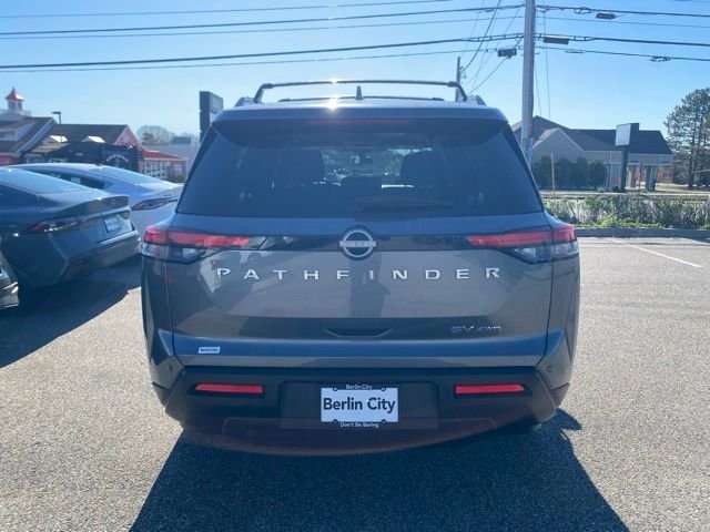 Used 2023 Gray Nissan SV image 4