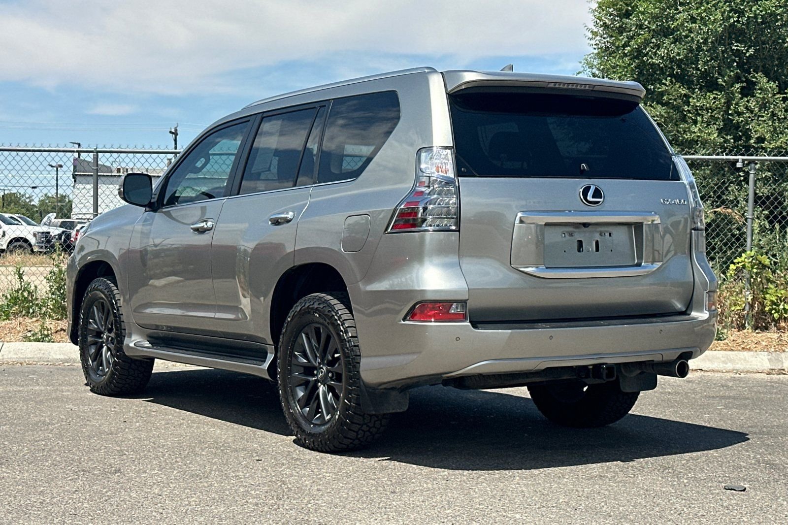 Used 2022 Silver Lexus 460 image 6