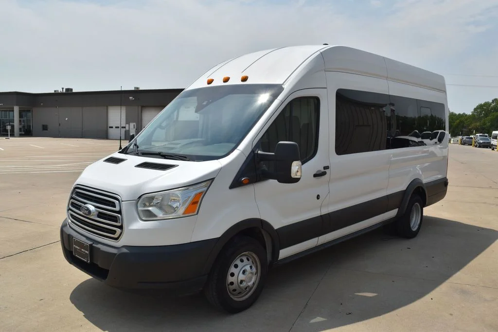 Used 2019 White Ford XLT image 4