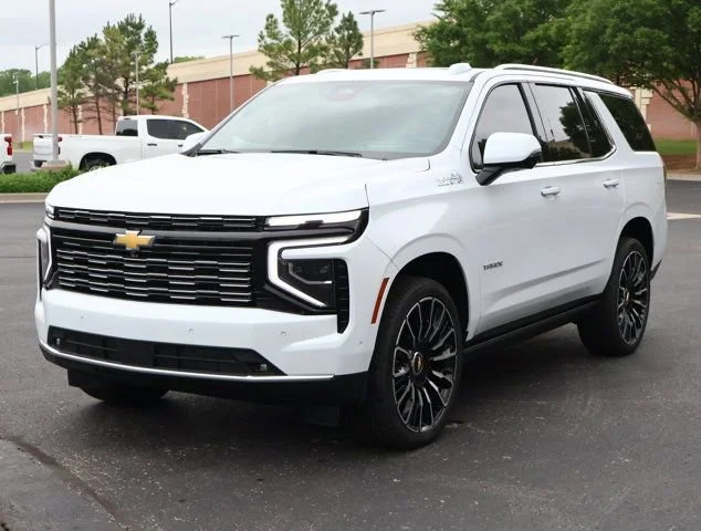 New 2026 Polar White Tricoat Chevrolet High Country image 37