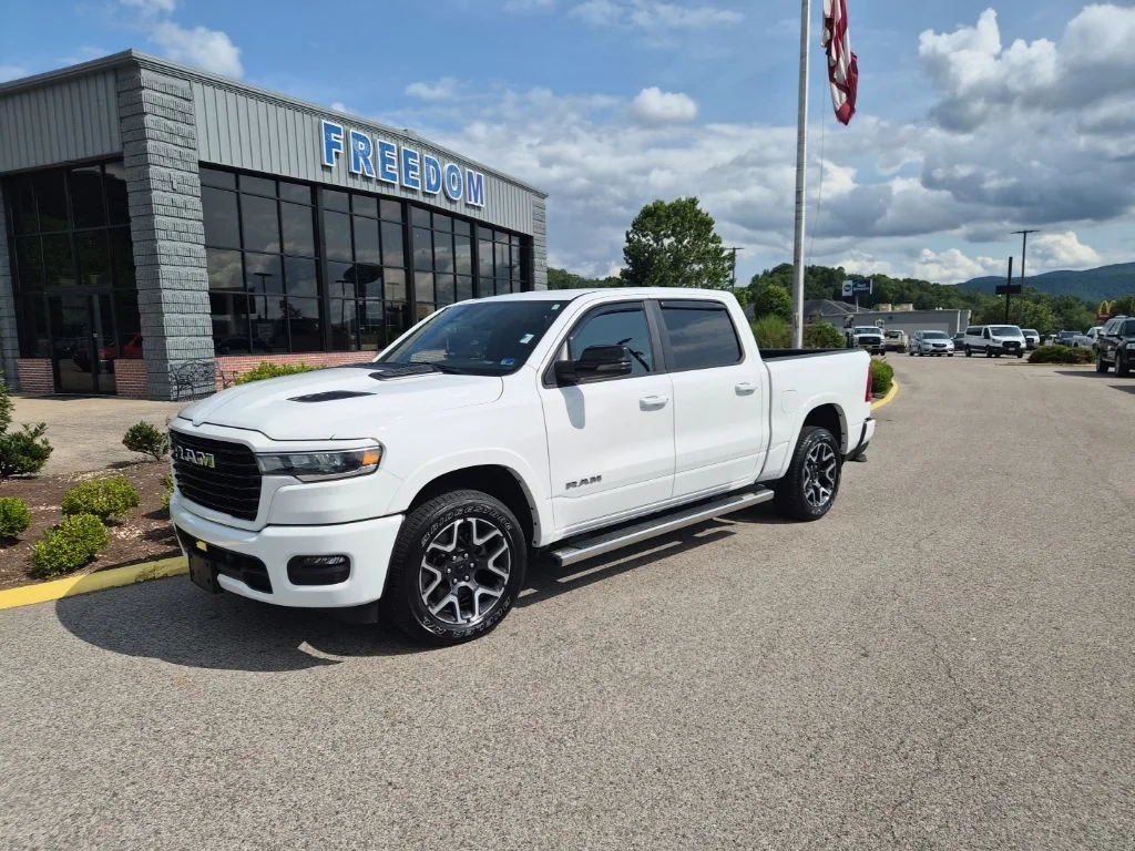 2026 RAM 1500 Laramie 4x4 Crew Cab 5'7's photo