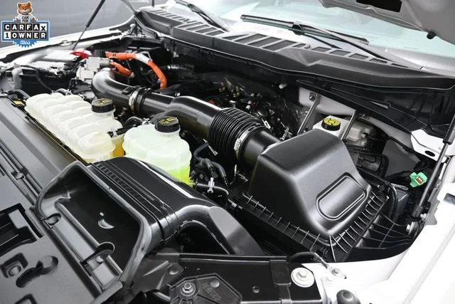 Used 2025 White Ford Lariat image 47