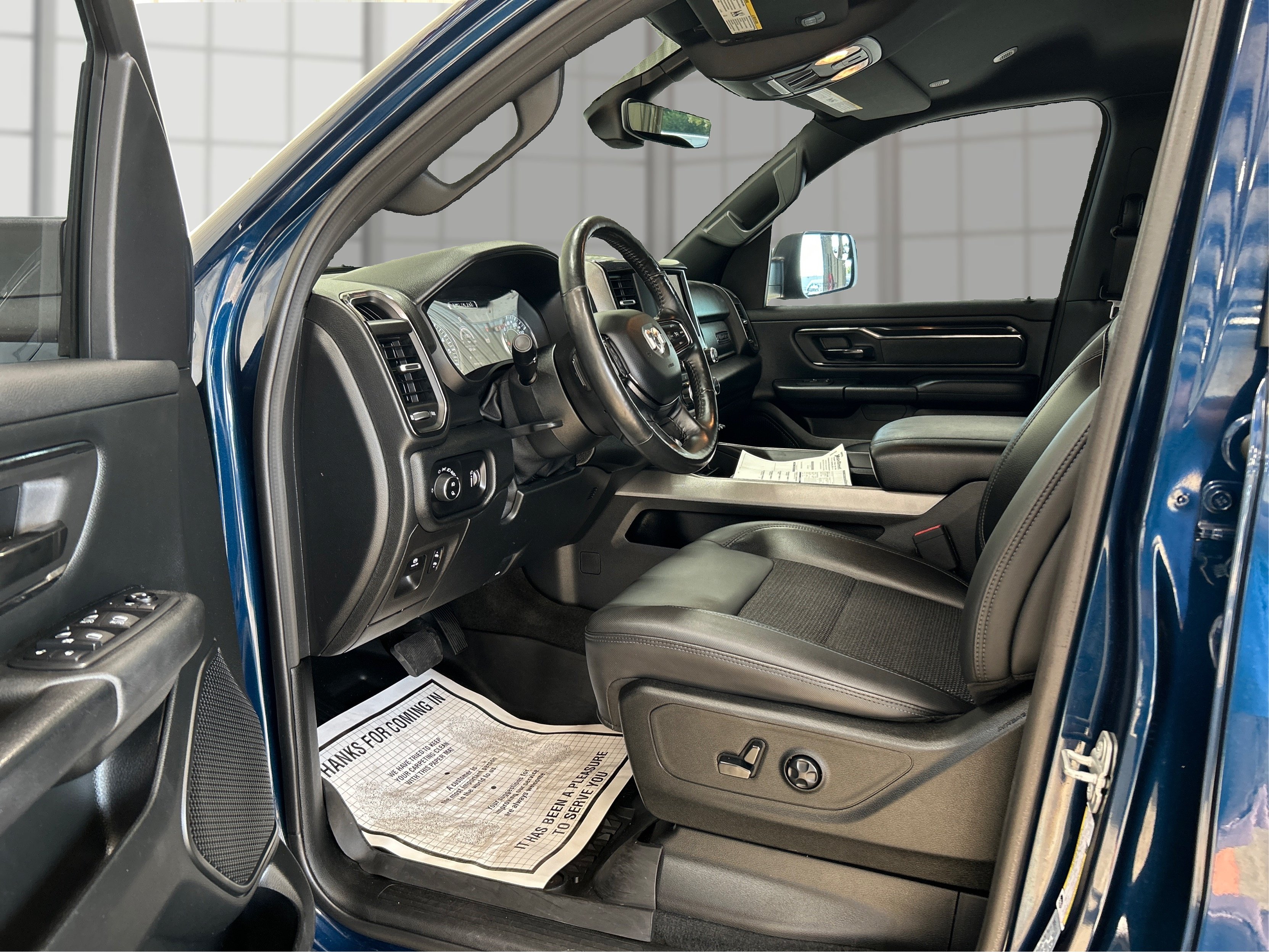 Used 2020 Blue Ram Big Horn/Lone Star image 9