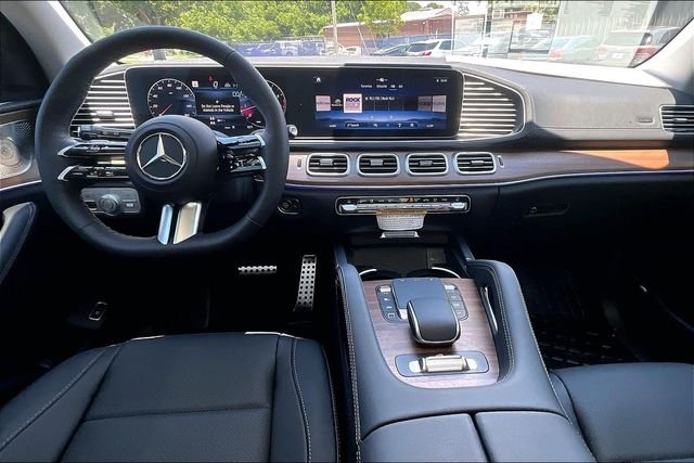 New 2026 Polar White Mercedes-Benz GLS 450 image 4
