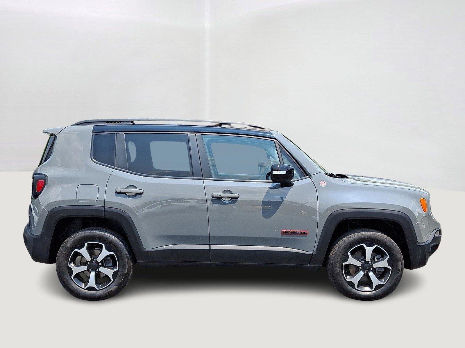 Used 2022 Sting-Gray Clearcoat Jeep Trailhawk image 7
