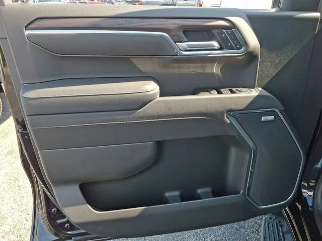 New 2026 Onyx Black GMC SLT image 12