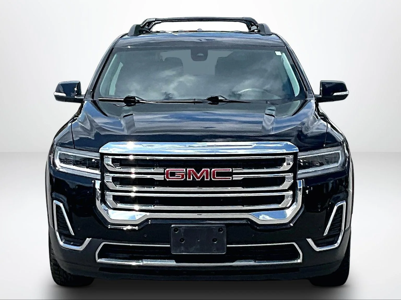 Used 2022 Black GMC SLE image 4