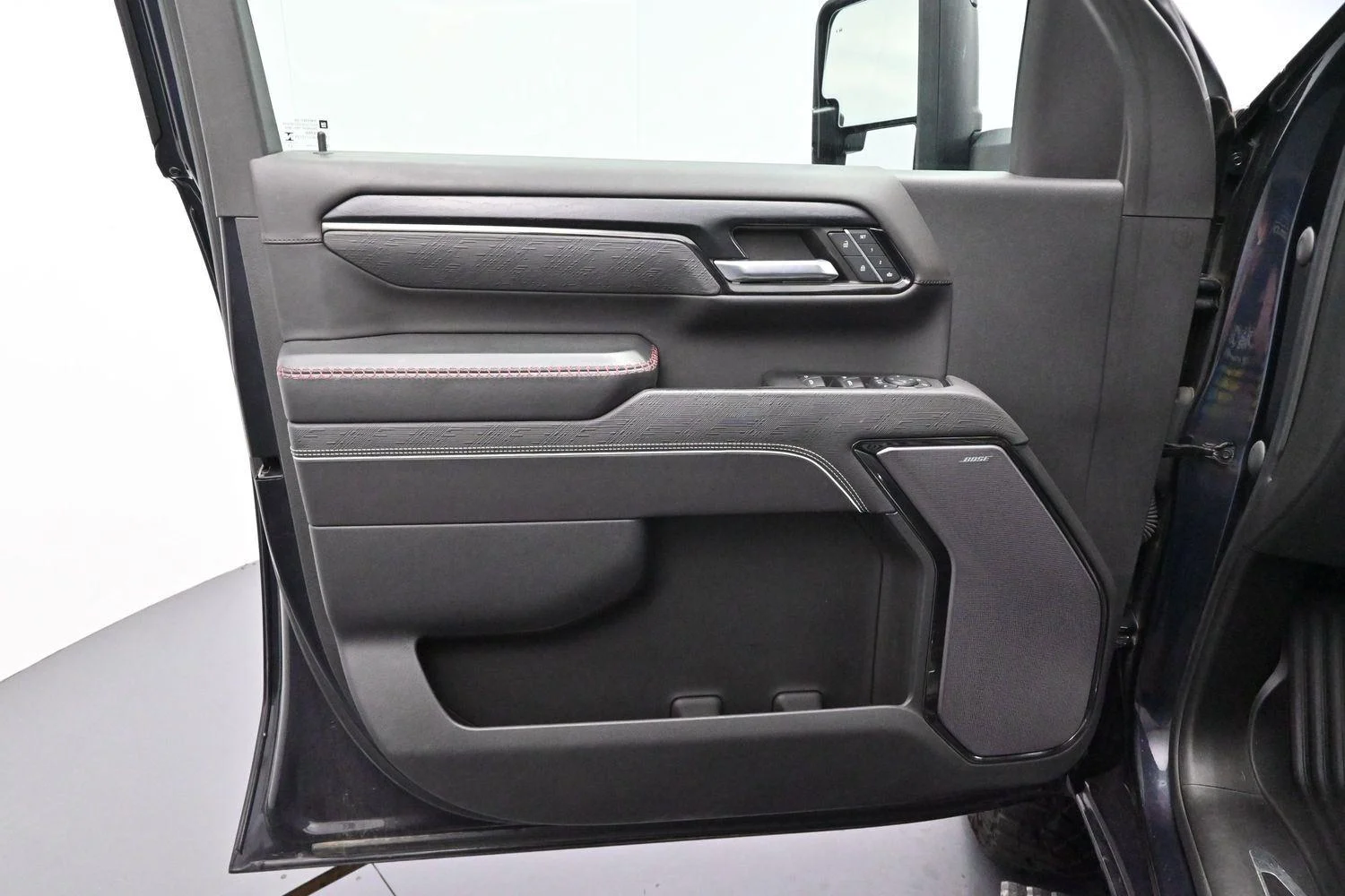 Used 2024 Titanium Rush Metallic GMC AT4X image 10