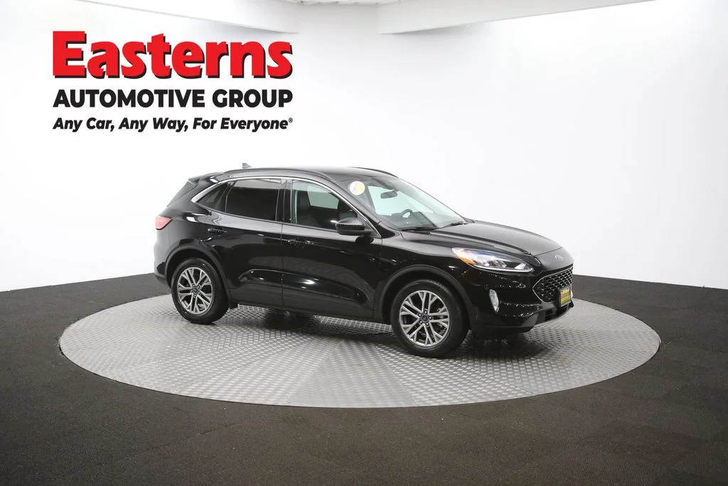 Used 2021 Black Ford SEL image 47