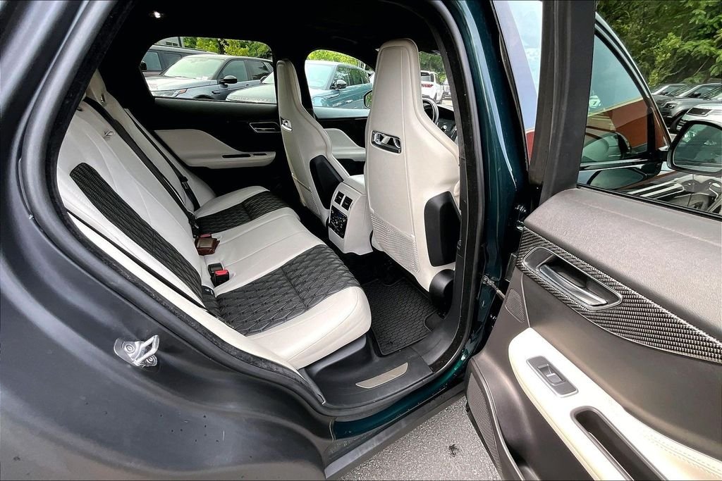 Used 2020 Green Jaguar SVR image 29