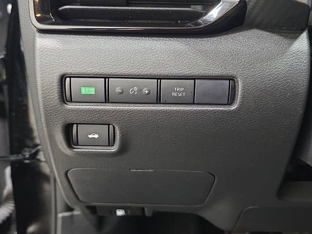 Used 2023 Black Nissan SR image 24