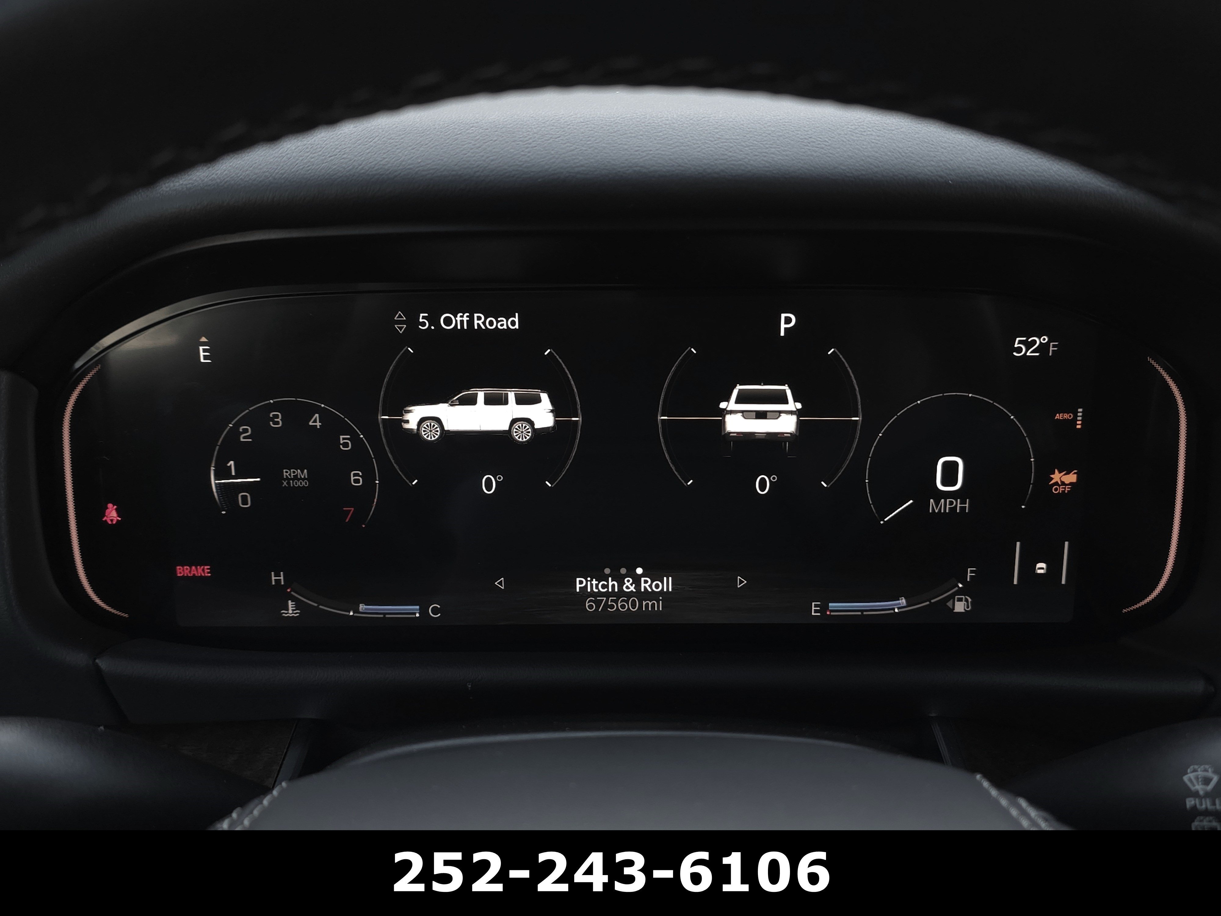 Used 2022 Diamond Black Crystal Pearlcoat Jeep Series II image 37