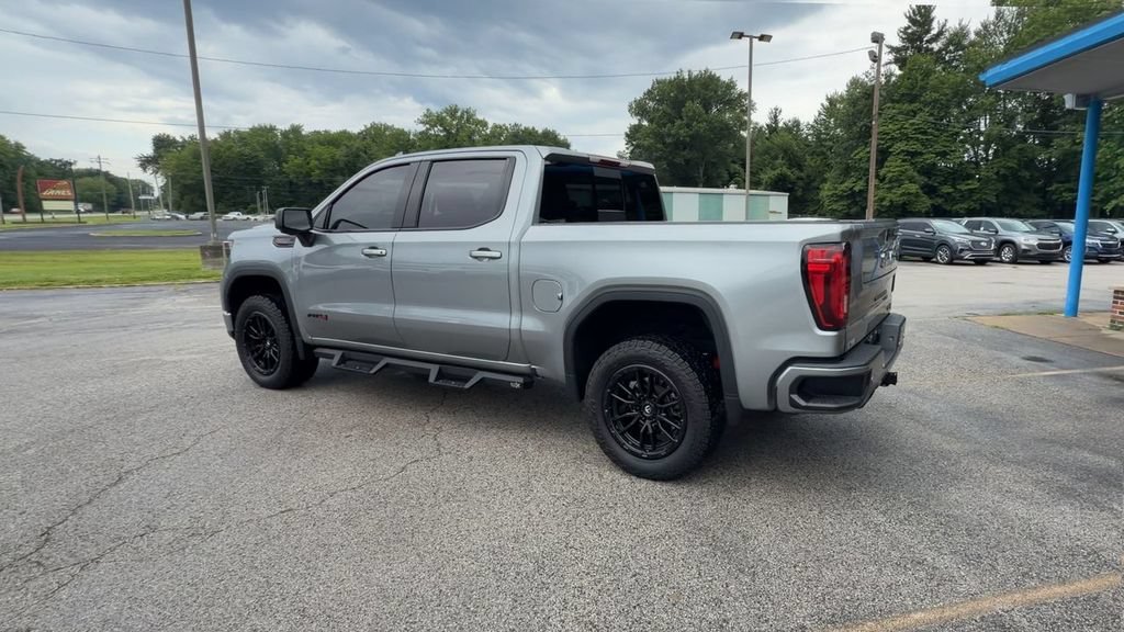 Used 2024 Sterling Metallic GMC AT4 image 6
