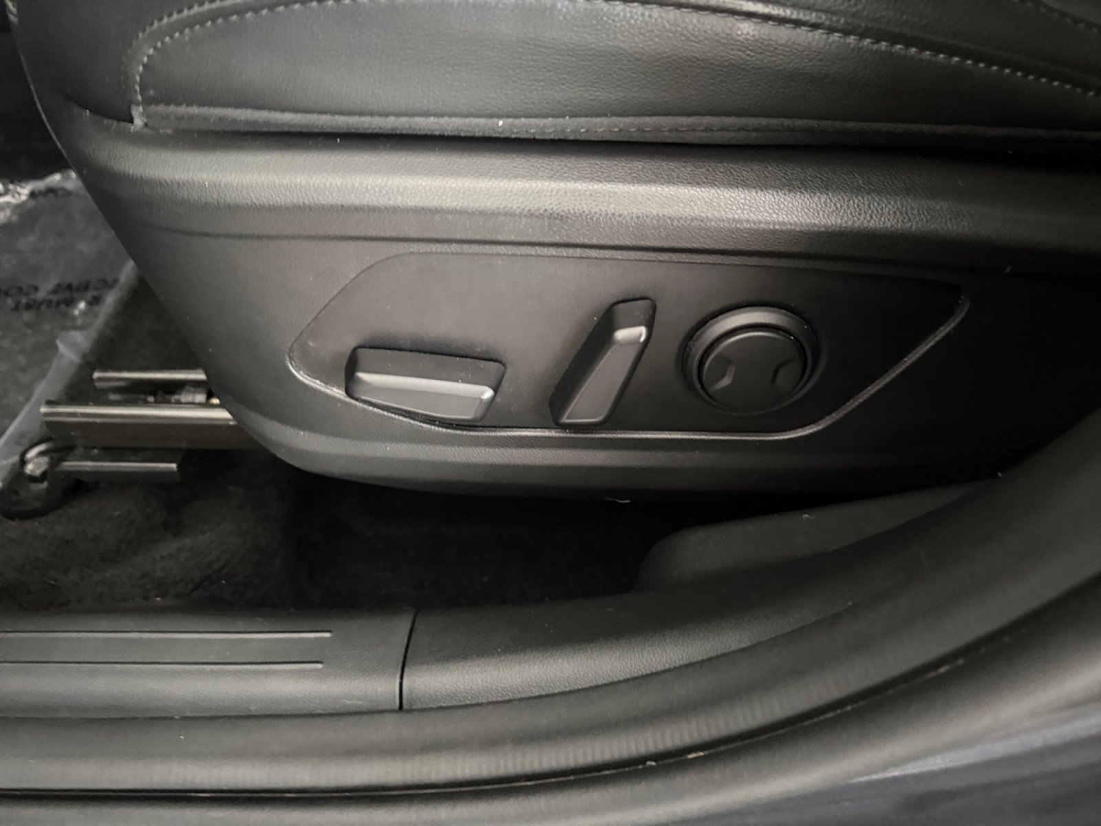 Used 2023 Portofino Gray Hyundai SEL image 9