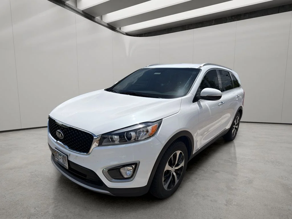 Used 2016 Snow White Pearl Kia EX image 1