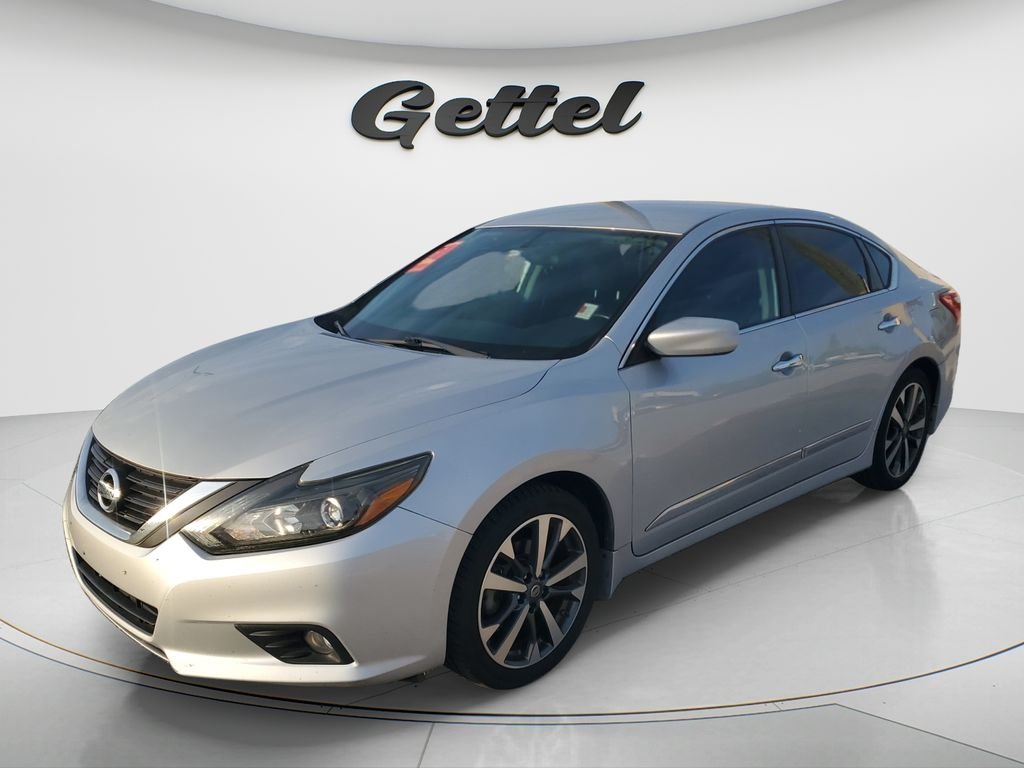 2016 Nissan Altima SR