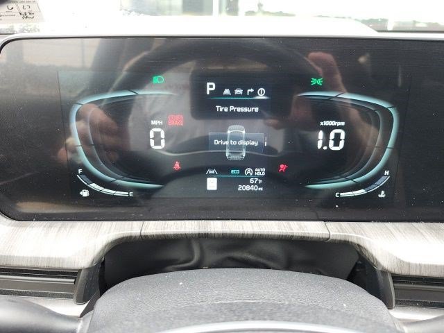 Certified Used 2024 Gravity Gray Kia EX image 5