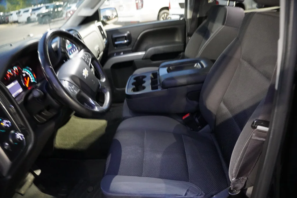 Used 2014 Black Chevrolet LT image 4