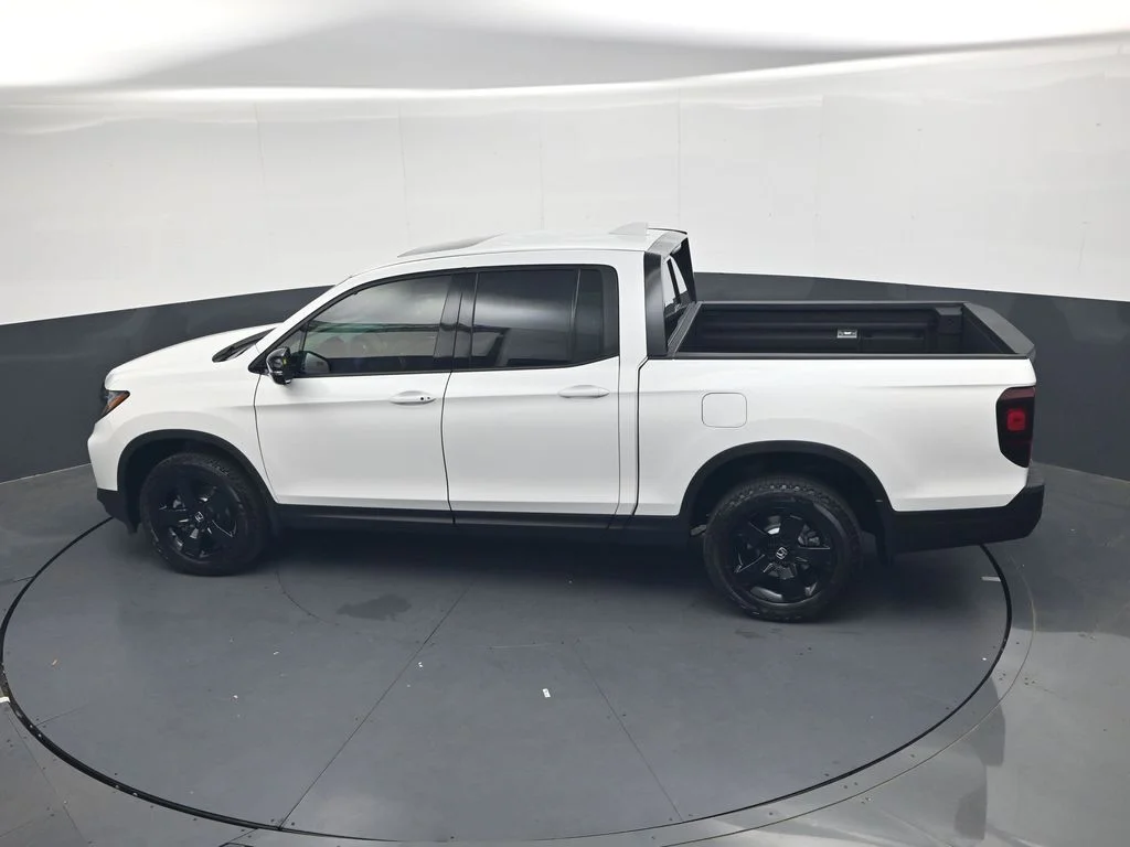 New 2026 Platinum White Pearl Honda Black Edition image 22