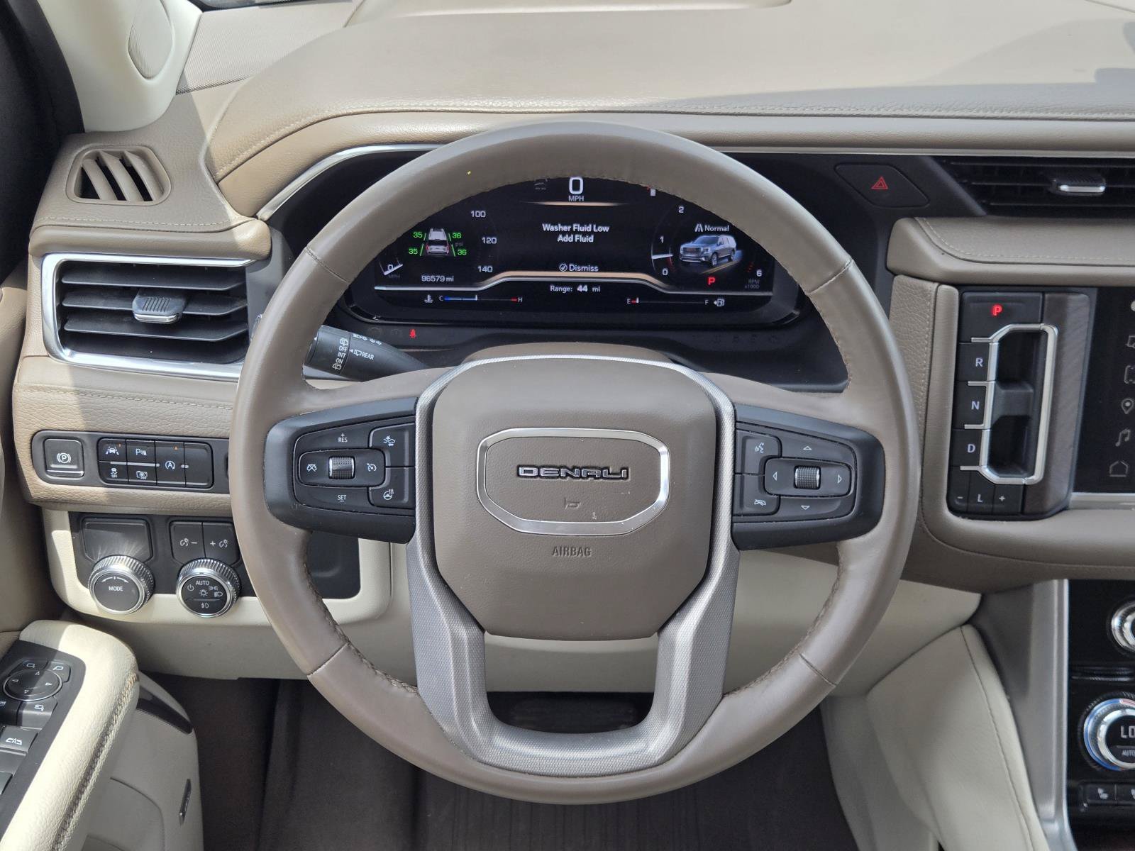 Used 2023 White GMC Denali image 22