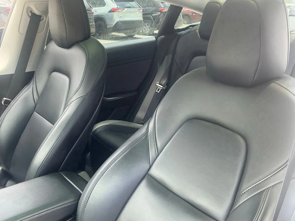 Used 2021  Tesla Standard Range Plus image 23
