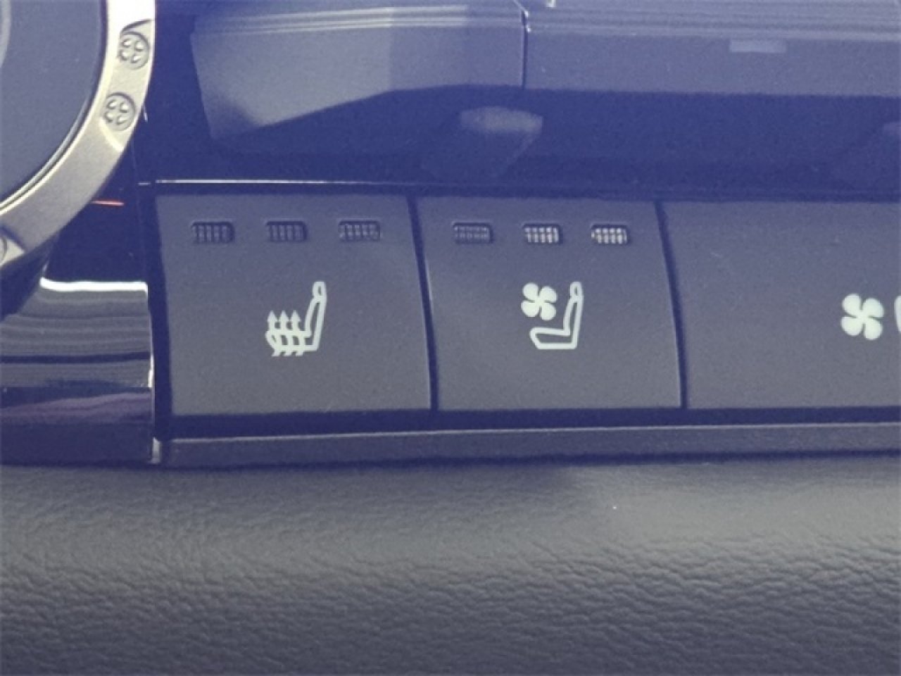 2026 Toyota Tundra Platinum - Photo 10