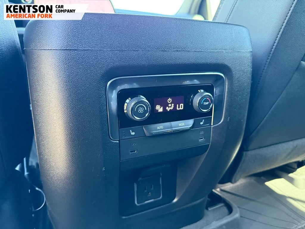 Used 2025 White Chevrolet RST image 32