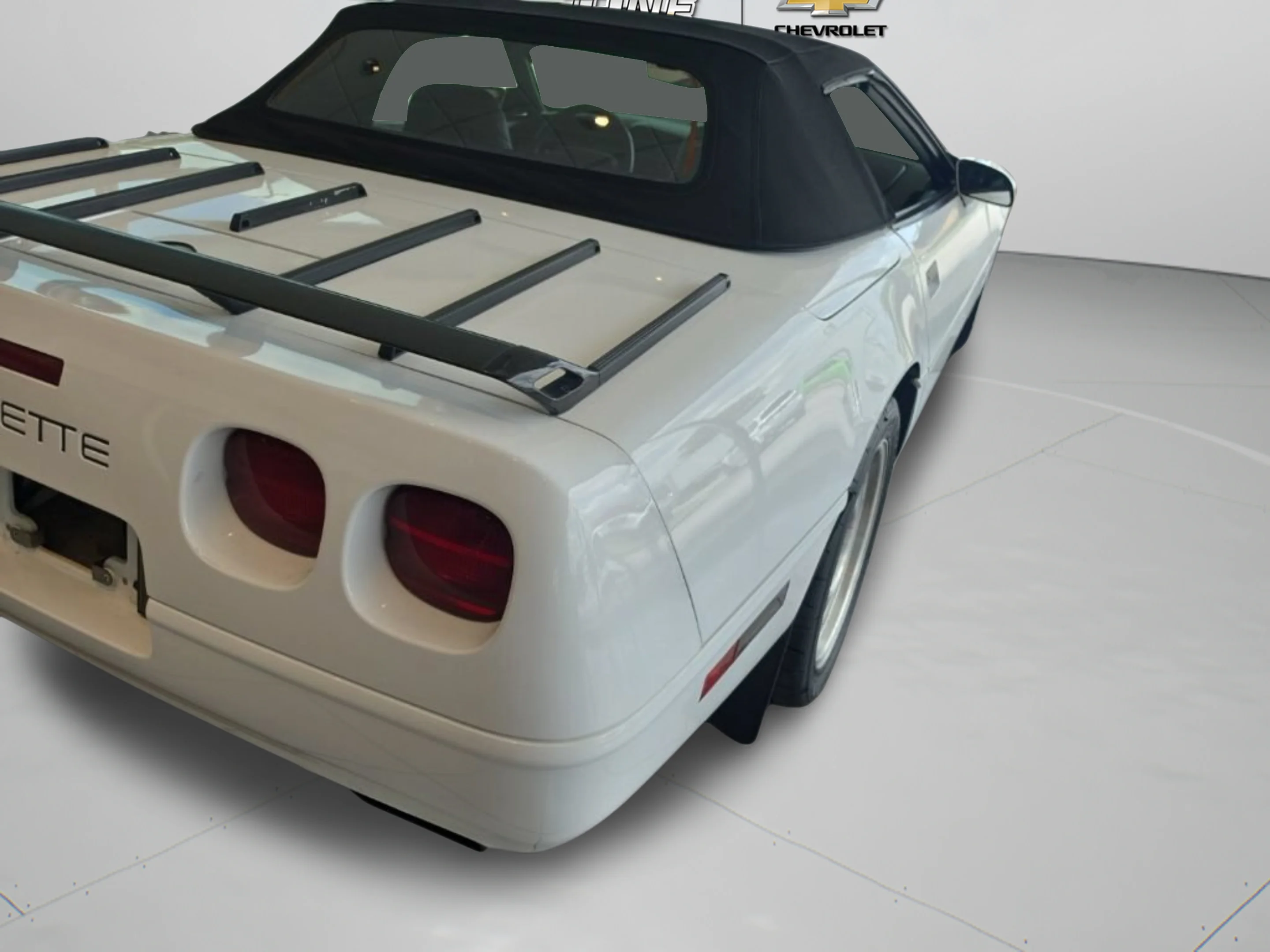 Used 1994  Chevrolet 2dr Convertible image 28