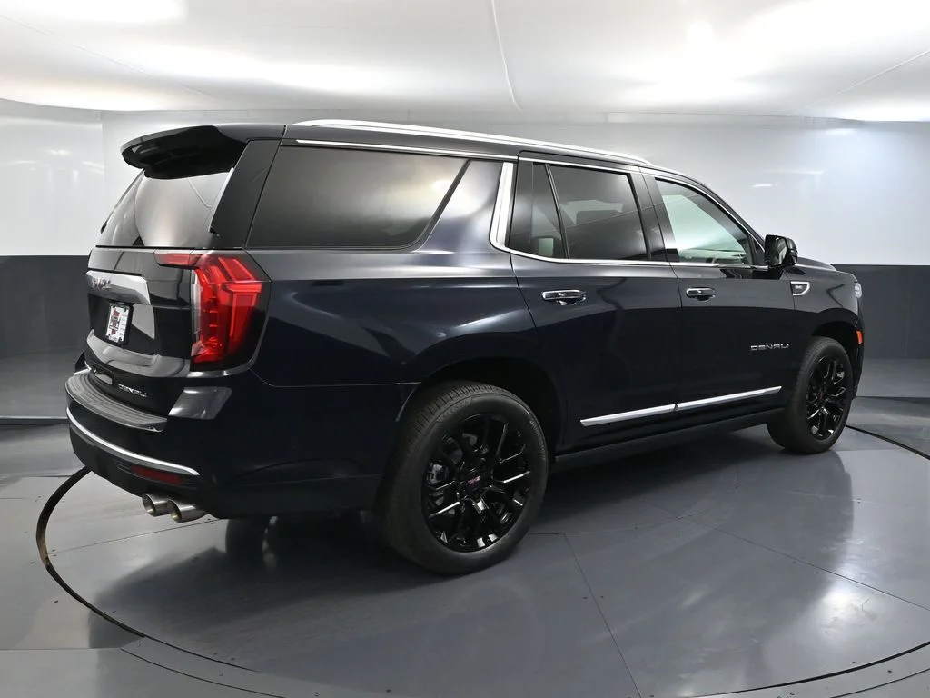 2023 GMC Yukon Denali - Photo 6