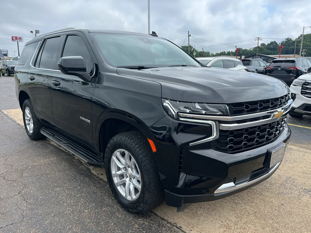 Used 2023 Black Chevrolet LS image 3