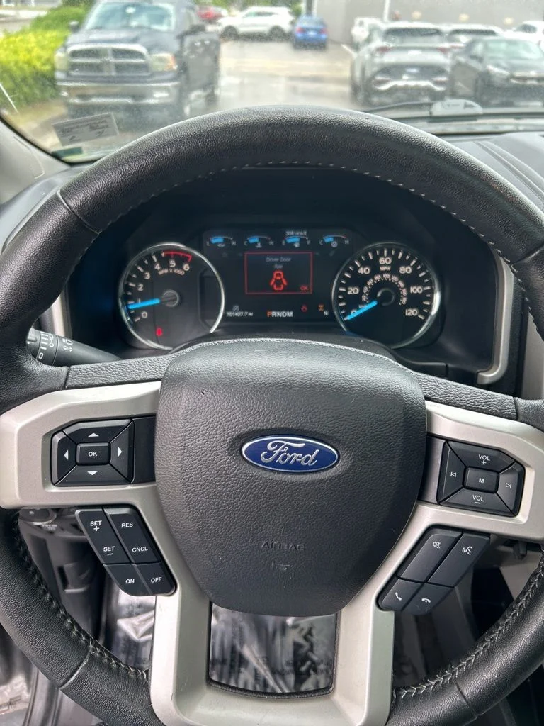 Used 2018 Gray Ford Lariat image 4